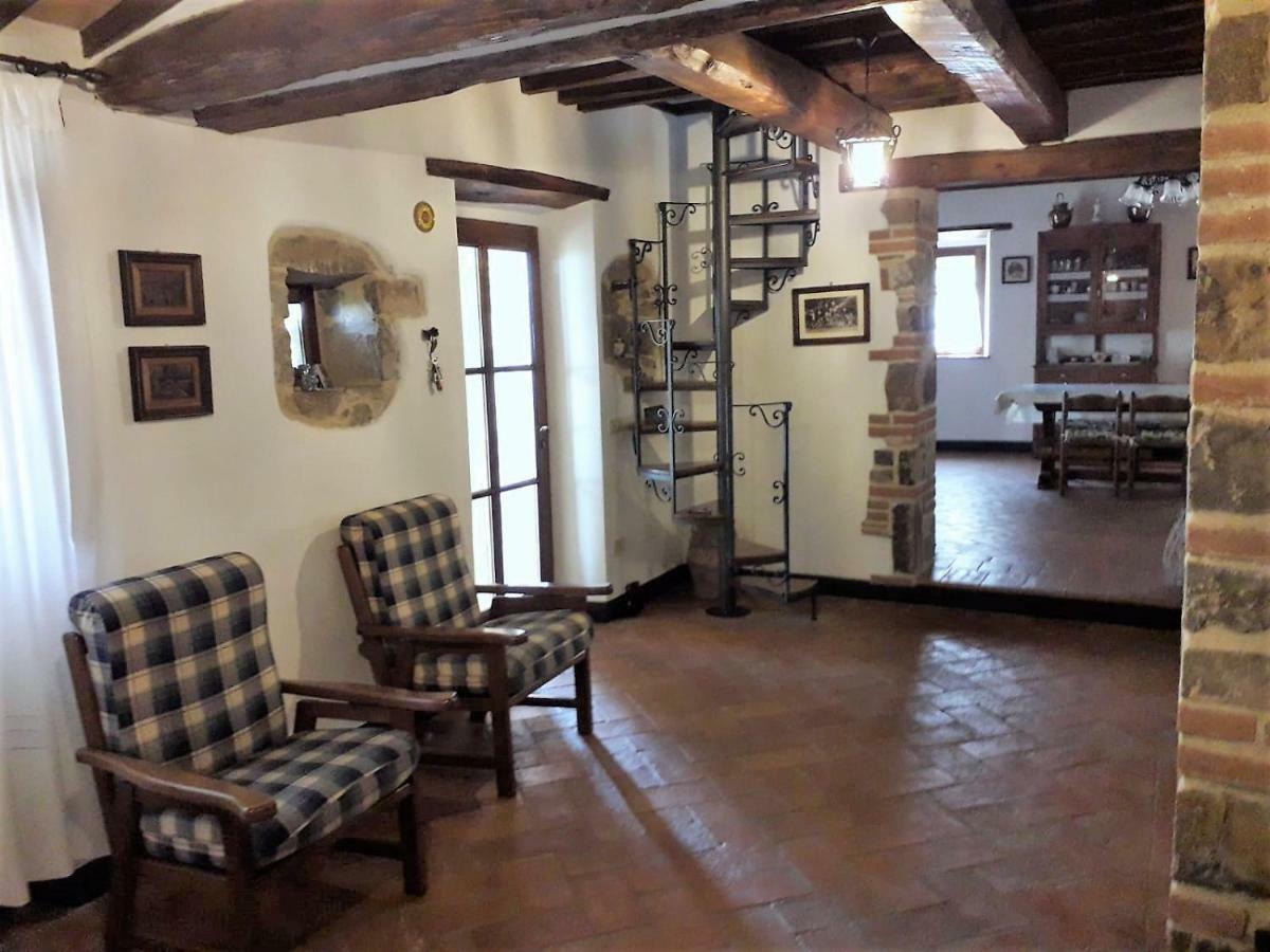 Agriturismo "Apparitoio" Montelaterone Exterior foto